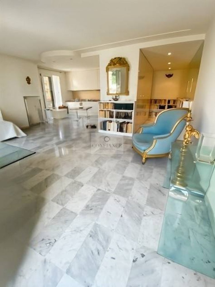 Property photo in Port