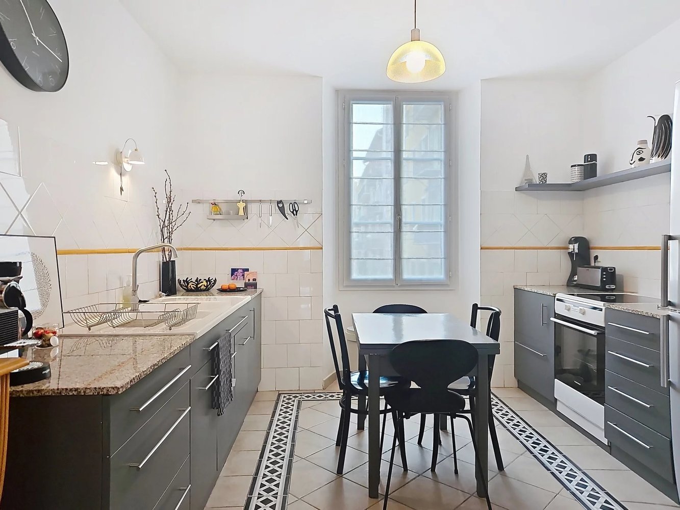 Property photo in Port