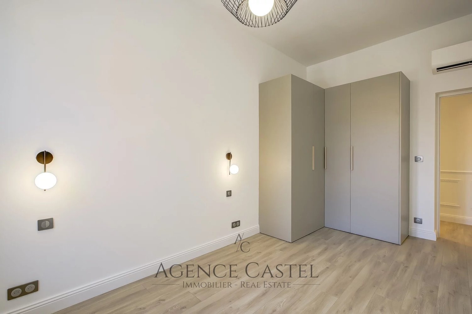 Property photo in Port