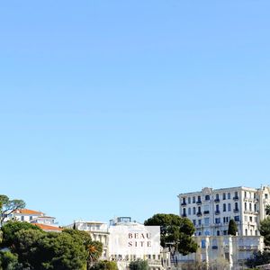 Property in Carre d'Argent