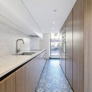 Property in Carre d'Argent