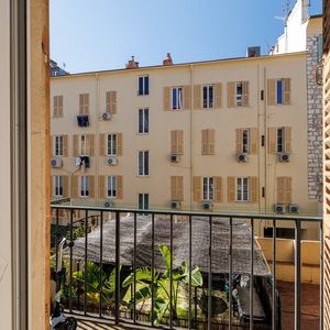 Property in Carre d'Argent