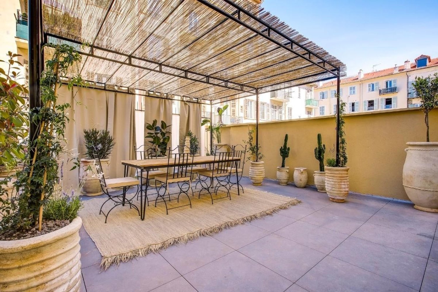 Property photo in Carre d'Argent