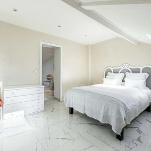 Property in Carre d'Argent