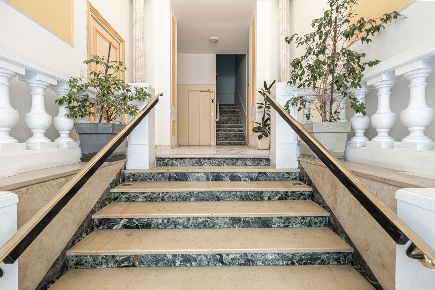 Property photo in Carre d'Argent