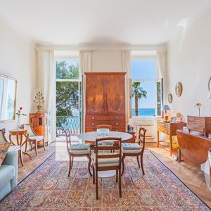 Property in Carre d'Argent