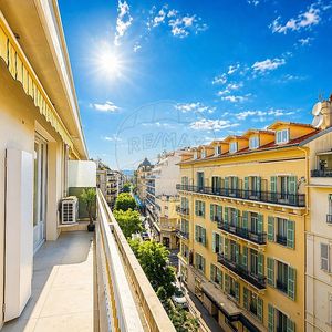 Property in Carre d'Argent