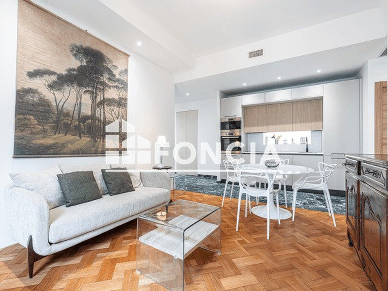 Property photo in Carre d'Argent