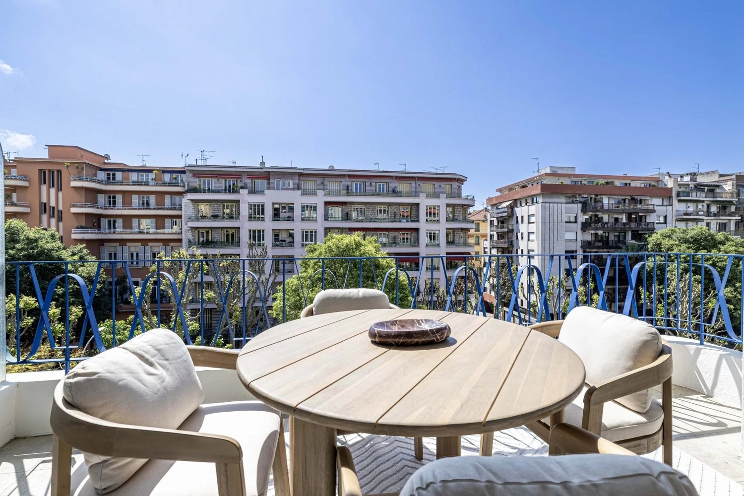 Property photo in Carre d'Argent