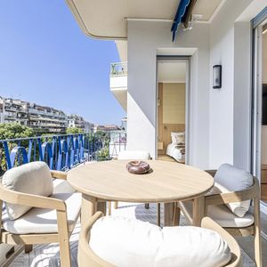Property in Carre d'Argent
