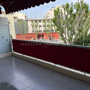 Property in Carre d'Argent