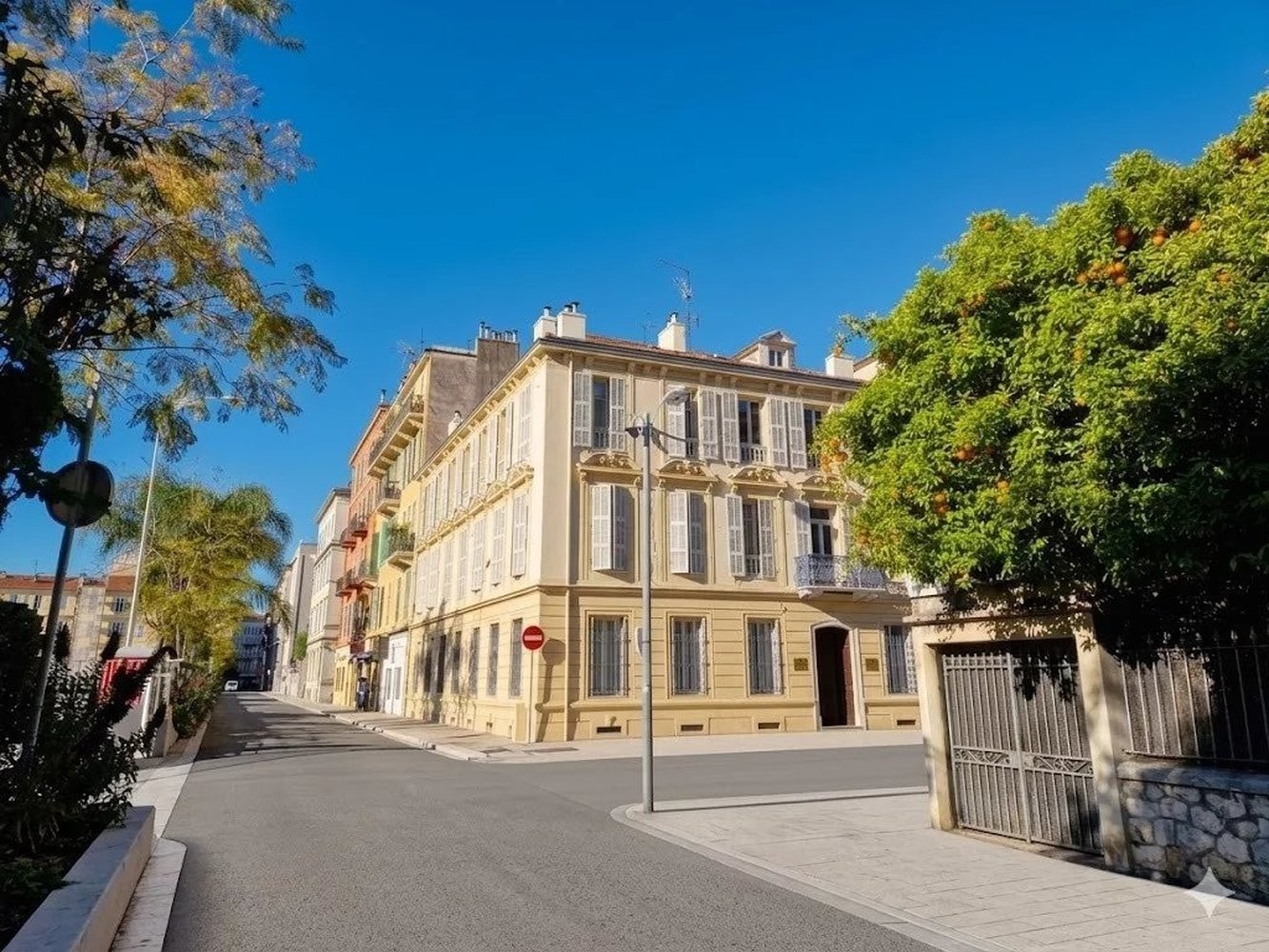 Property photo in Carre d'Argent