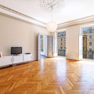 Property in Carre d'Argent
