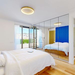 Property in Carre d'Or