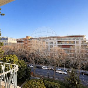 Property in Carre d'Or