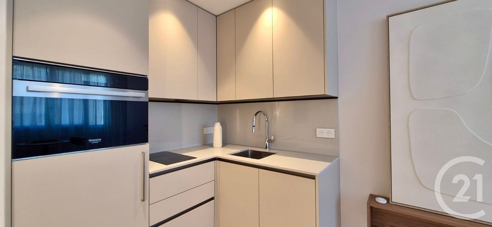 Property photo in Carre d'Or