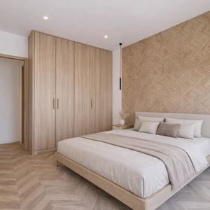 Property in Carre d'Or