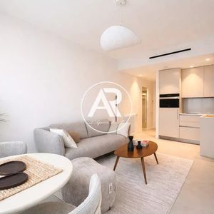 Property in Carre d'Or