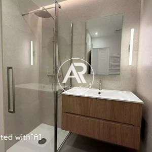 Property in Carre d'Or