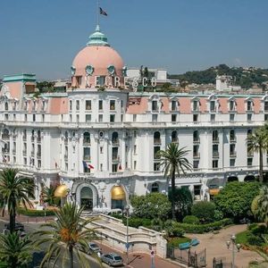 Property in Carre d'Or