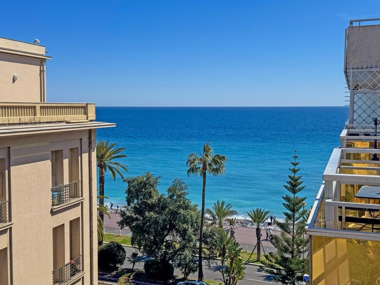 Property photo in Carre d'Or