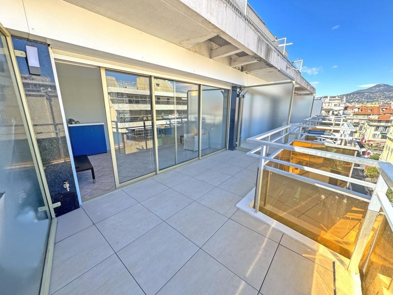 Property photo in Carre d'Or