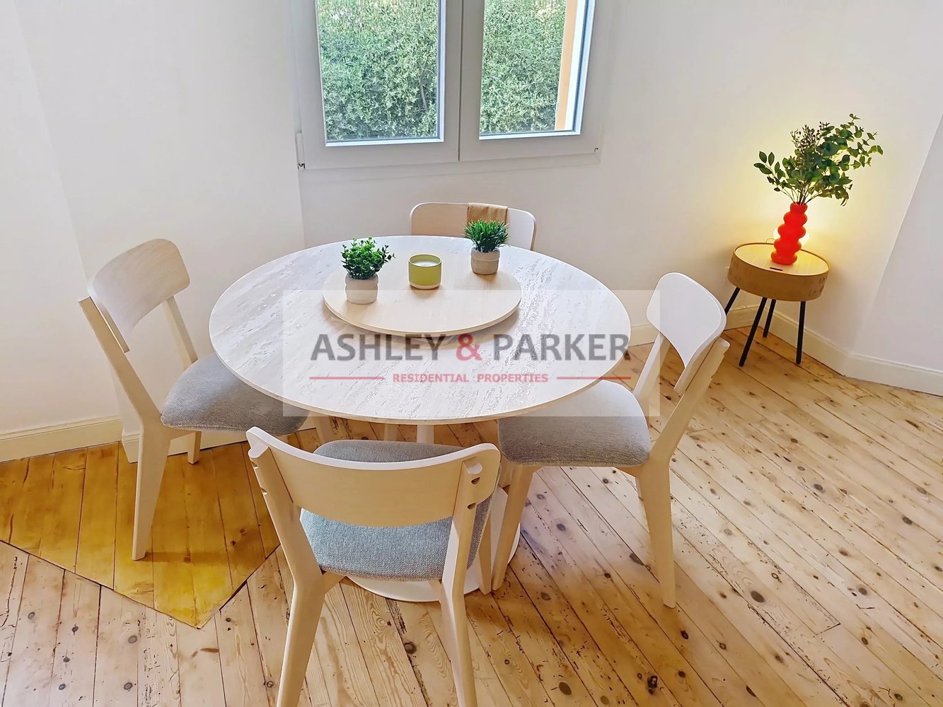 Property photo in Carre d'Or