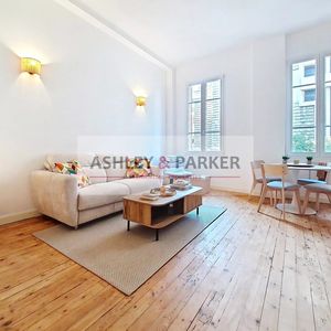 Property in Carre d'Or