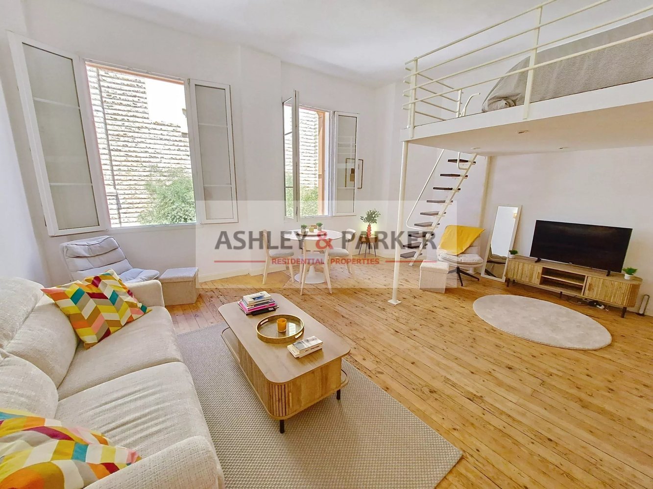 Property photo in Carre d'Or