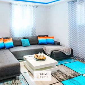 Property in Carre d'Or