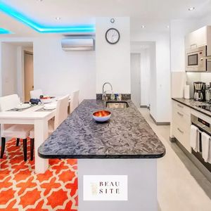 Property in Carre d'Or