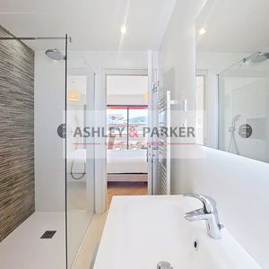 Property in Carre d'Or