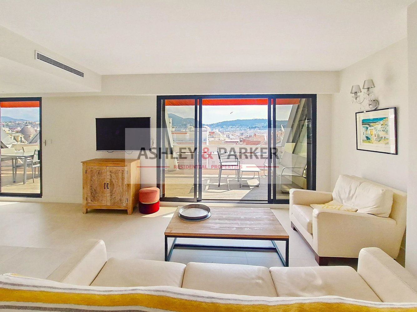 Property photo in Carre d'Or