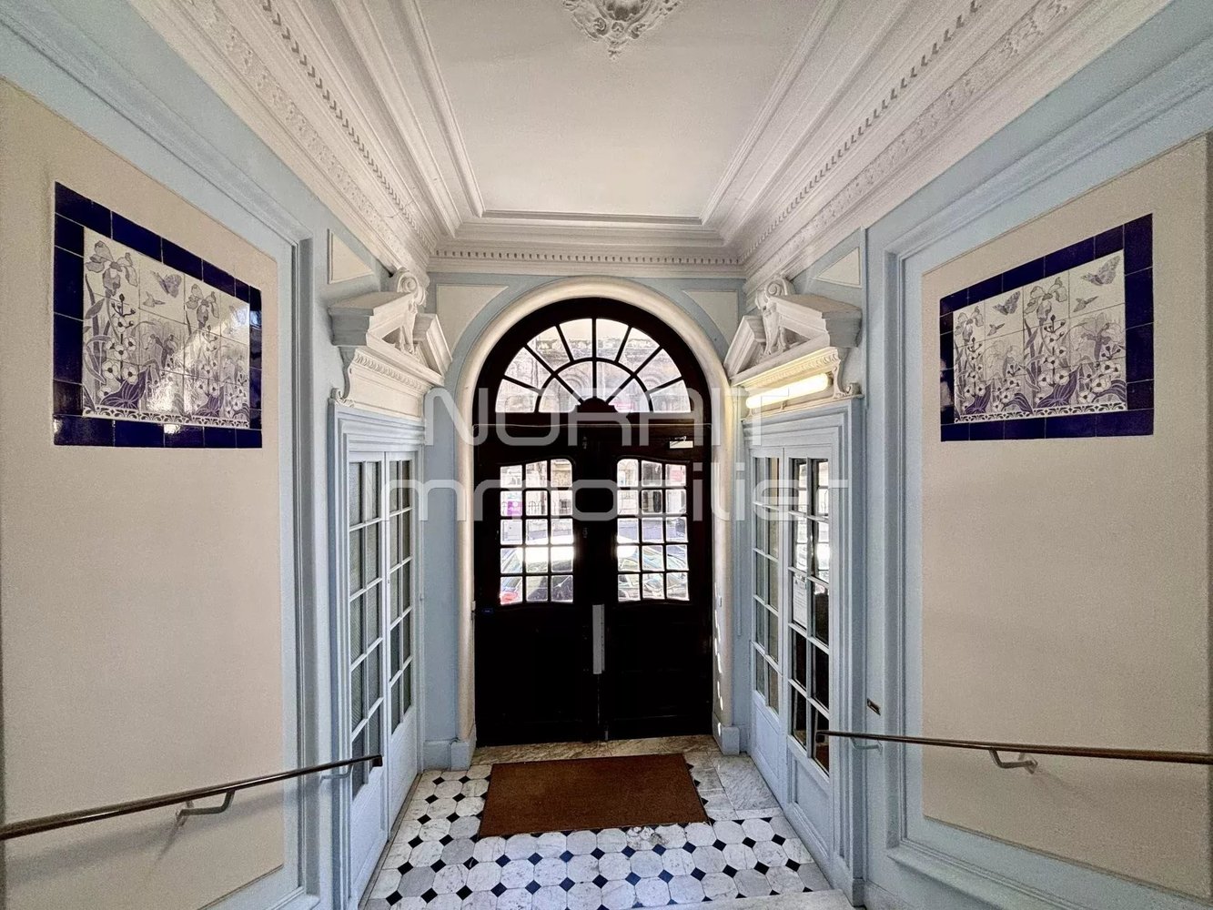 Property photo in Carre d'Or