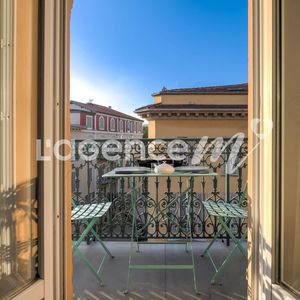 Property in Carre d'Or