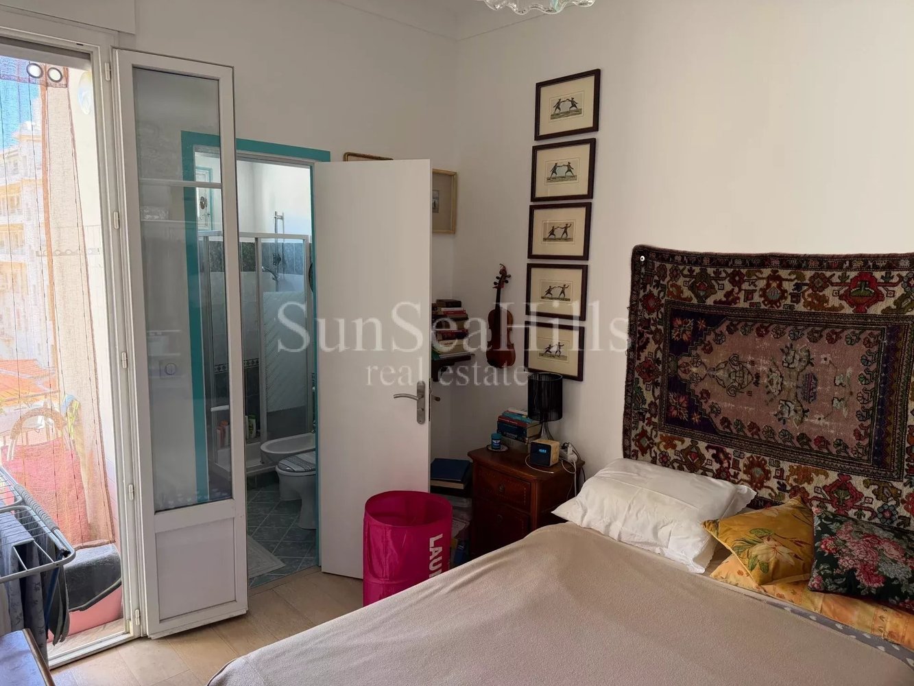Property photo in Carre d'Or
