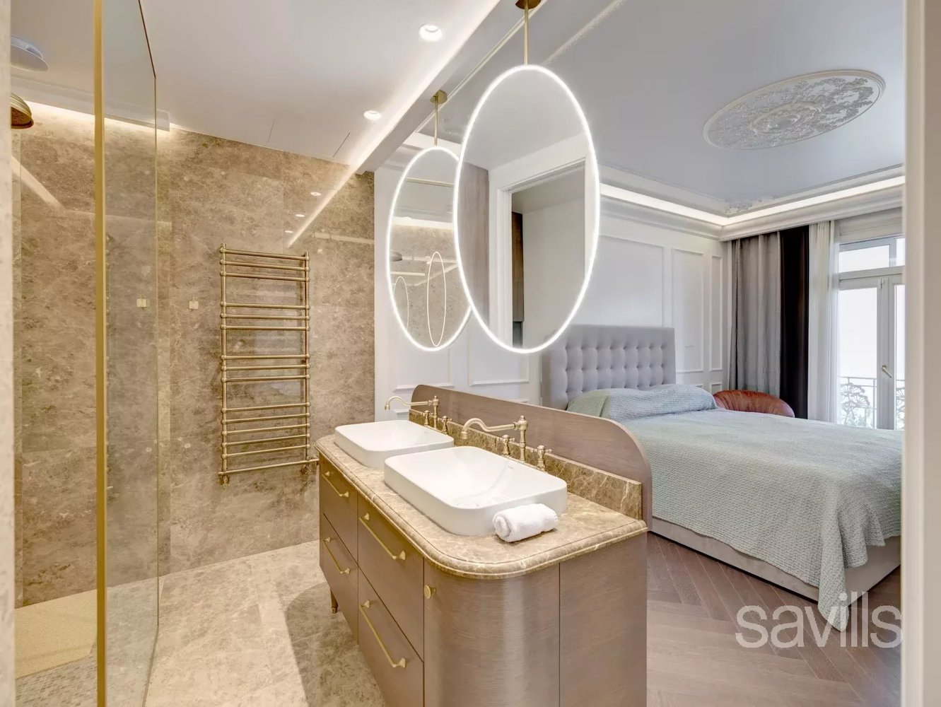 Property photo in Carre d'Or