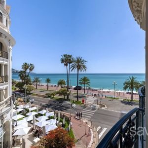 Property in Carre d'Or