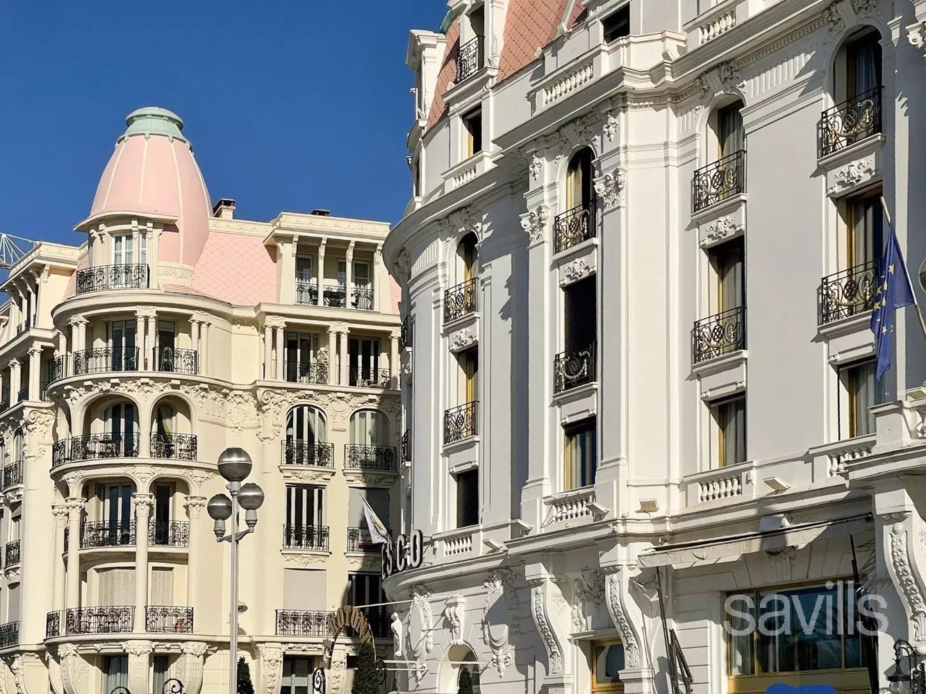 Property photo in Carre d'Or