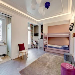 Property in Carre d'Or