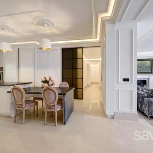 Property in Carre d'Or