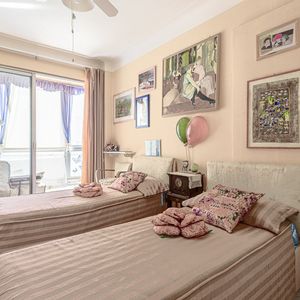 Property in Carre d'Or
