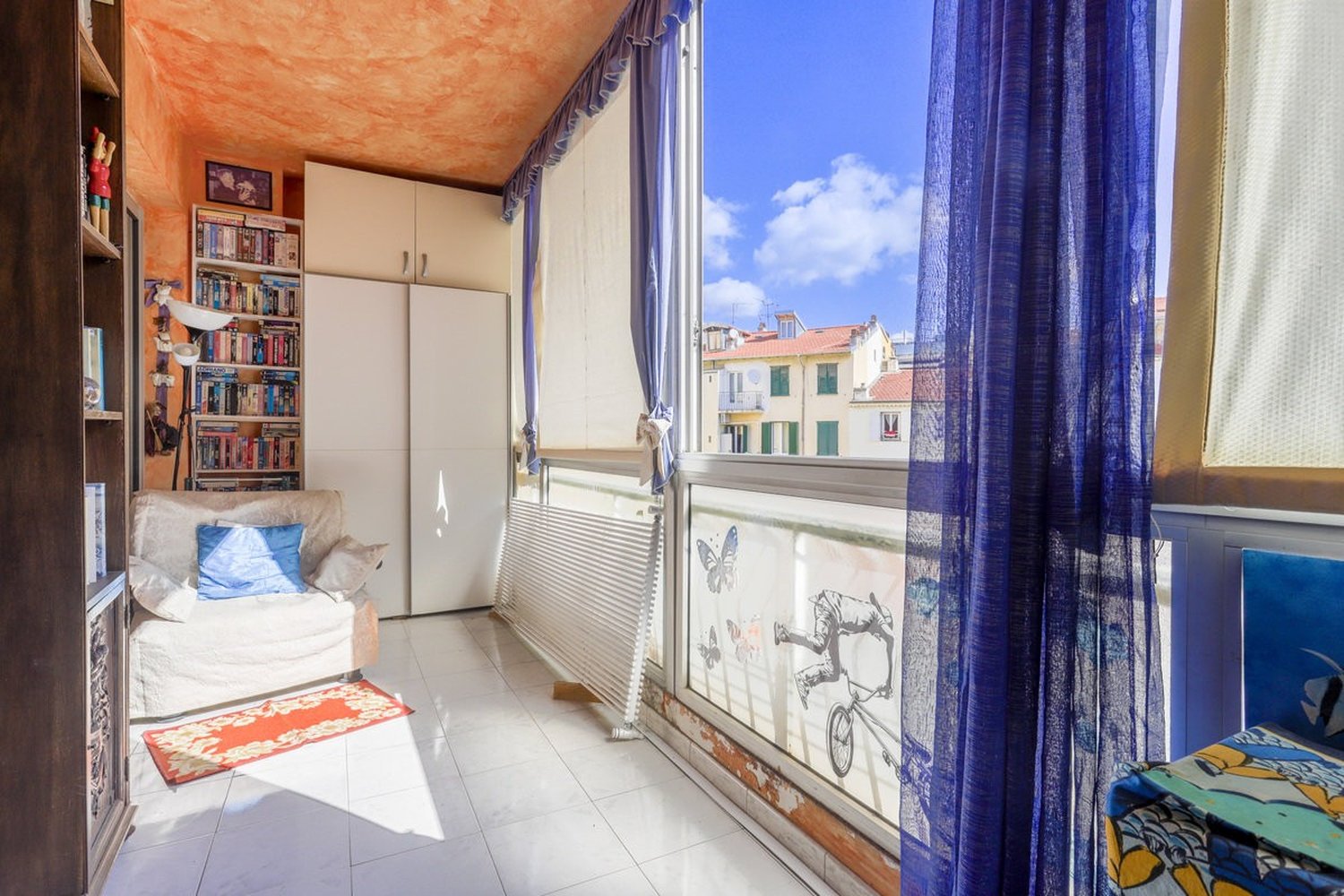 Property photo in Carre d'Or