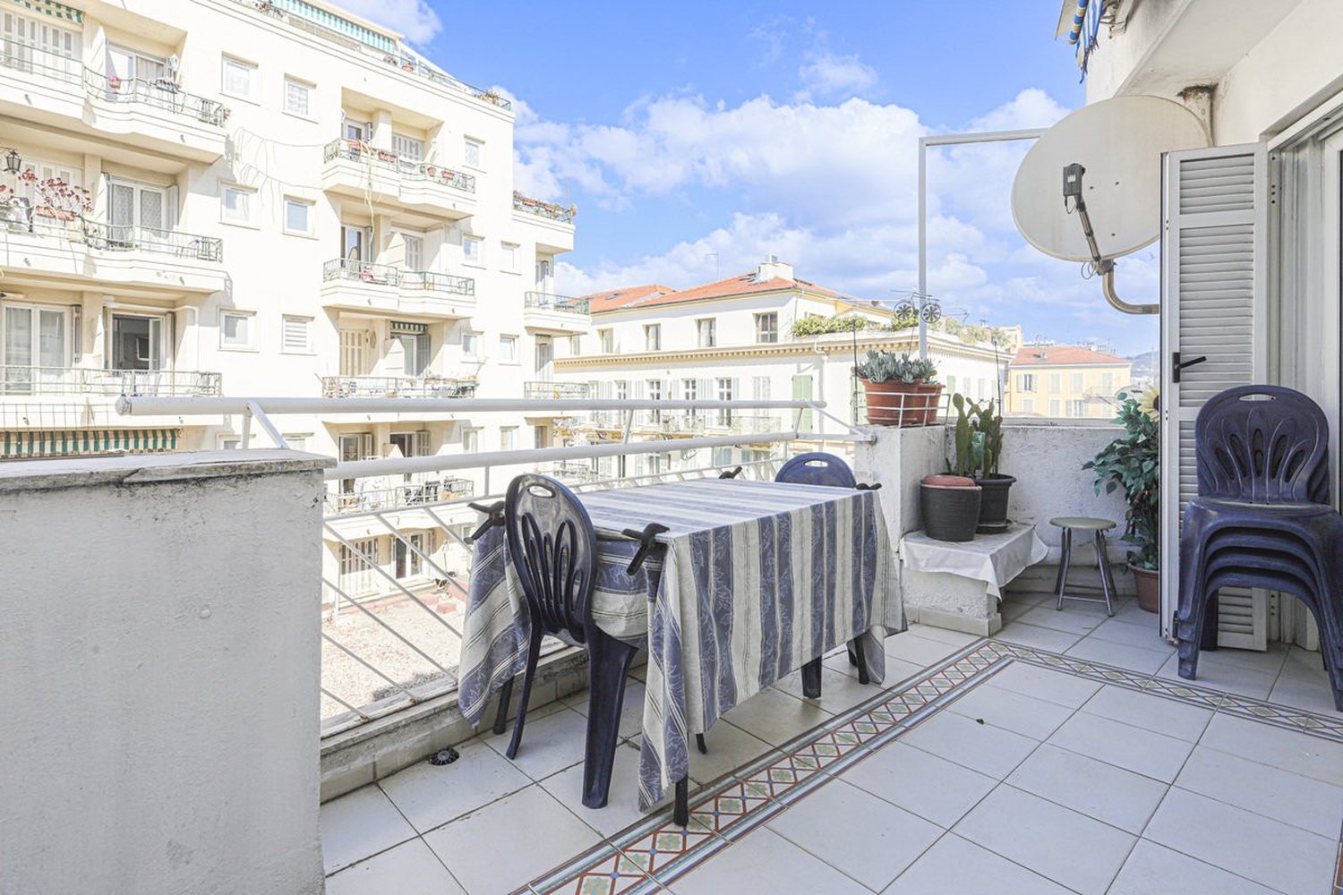 Property photo in Carre d'Or