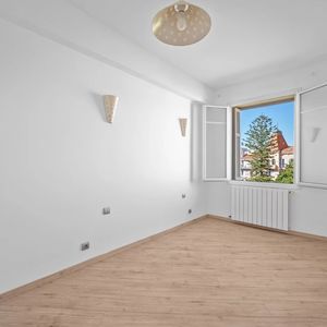 Property in Carre d'Or