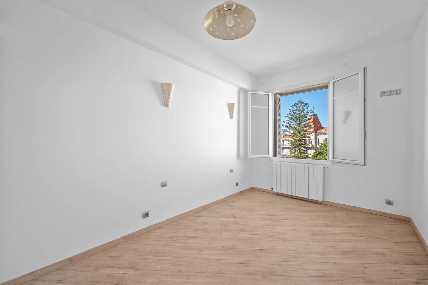 Property photo in Carre d'Or