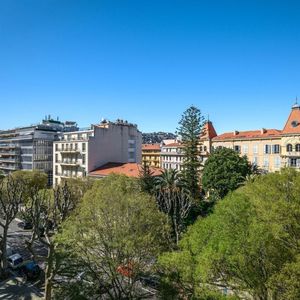 Property in Carre d'Or