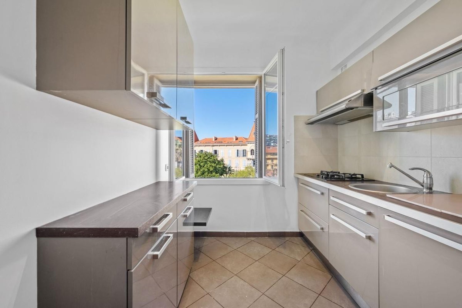 Property photo in Carre d'Or