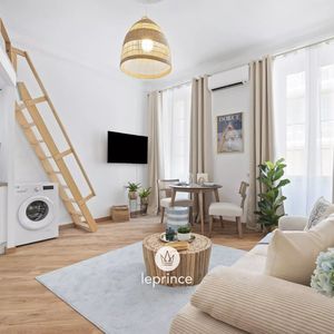 Property in Carre d'Or
