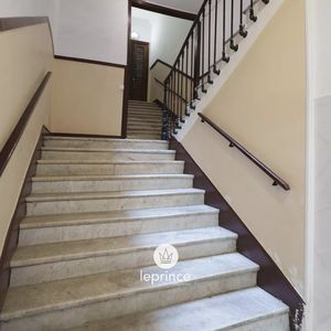 Property in Carre d'Or